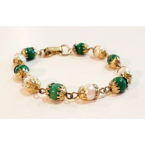 Vintage Signed CELEBRITY Gold Tone Bracelet Green Beads Faux Pearls 8"